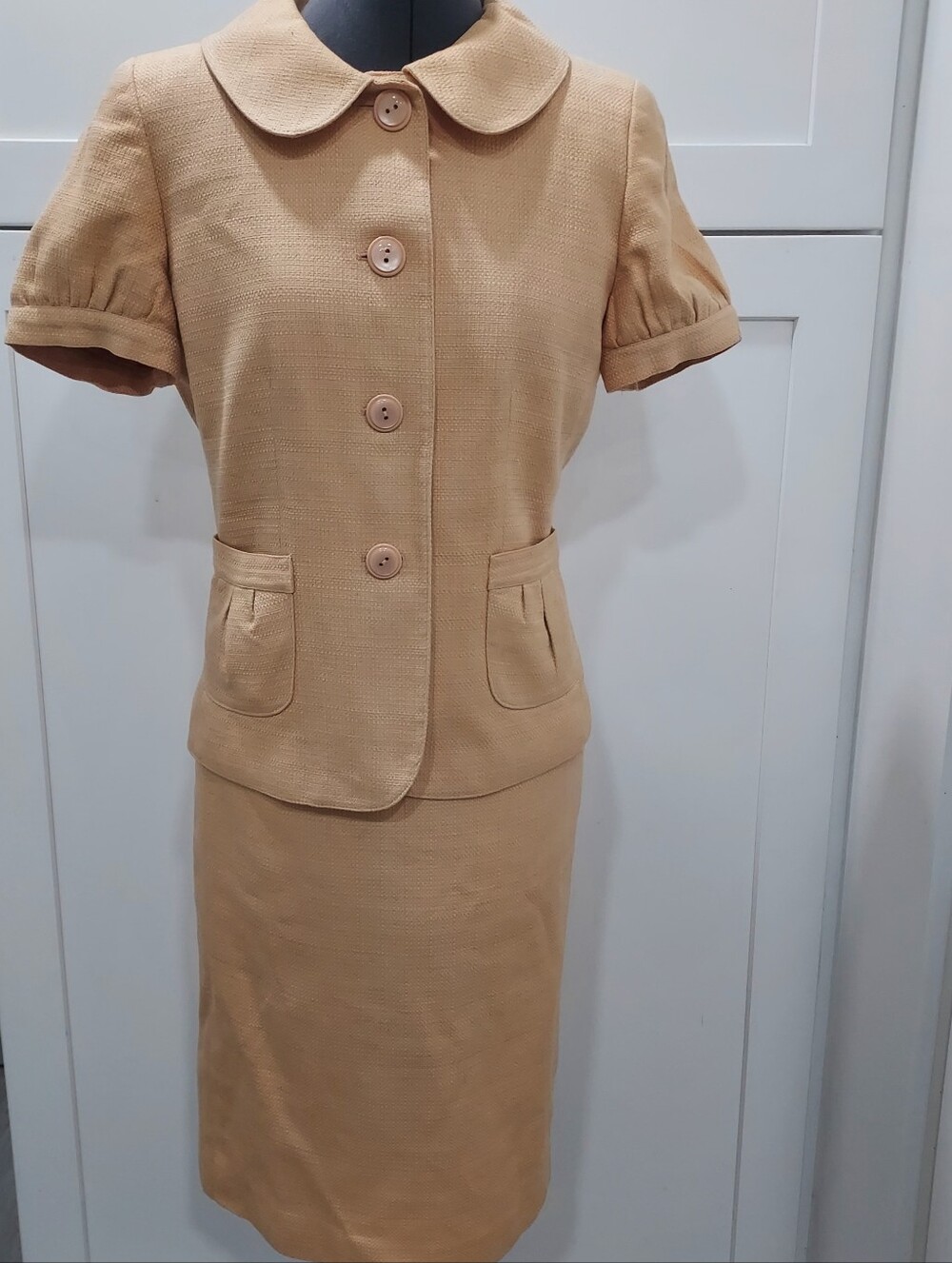 Le Suit Butter Pencil Skirt Suit